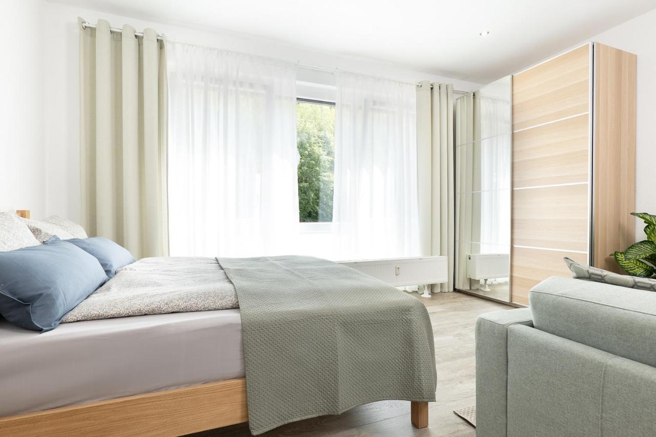 Apart4Me Scandi Apartment Geislingen Zentral Mit Parkplatz ไกส์ลิงเงน อัน แดร์ชไตเกอ ภายนอก รูปภาพ