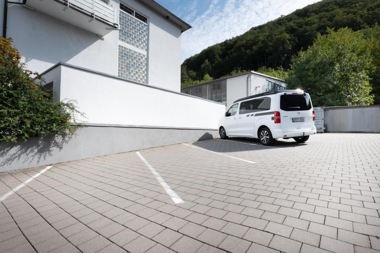 Apart4Me Scandi Apartment Geislingen Zentral Mit Parkplatz ไกส์ลิงเงน อัน แดร์ชไตเกอ ภายนอก รูปภาพ