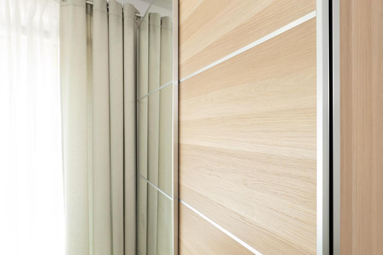 Apart4Me Scandi Apartment Geislingen Zentral Mit Parkplatz ไกส์ลิงเงน อัน แดร์ชไตเกอ ภายนอก รูปภาพ
