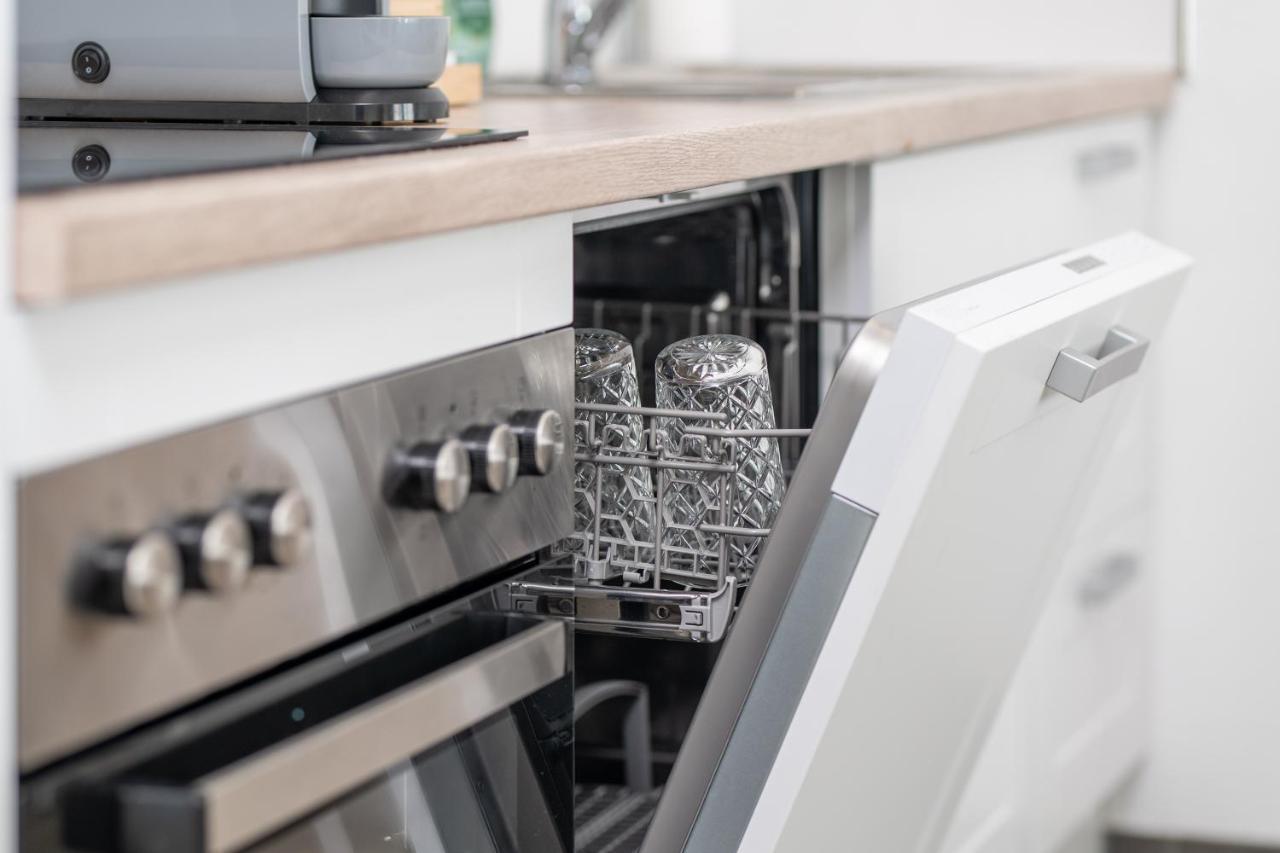 Apart4Me Scandi Apartment Geislingen Zentral Mit Parkplatz ไกส์ลิงเงน อัน แดร์ชไตเกอ ภายนอก รูปภาพ